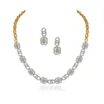Gorgeous necklace lance