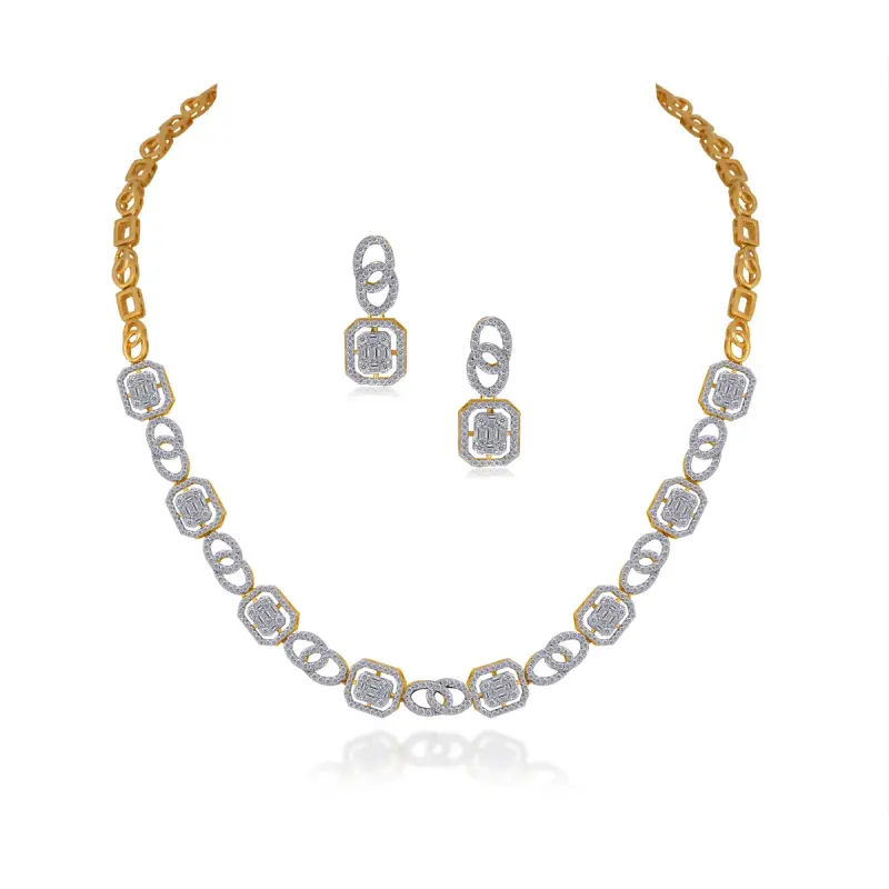 Gorgeous necklace lance