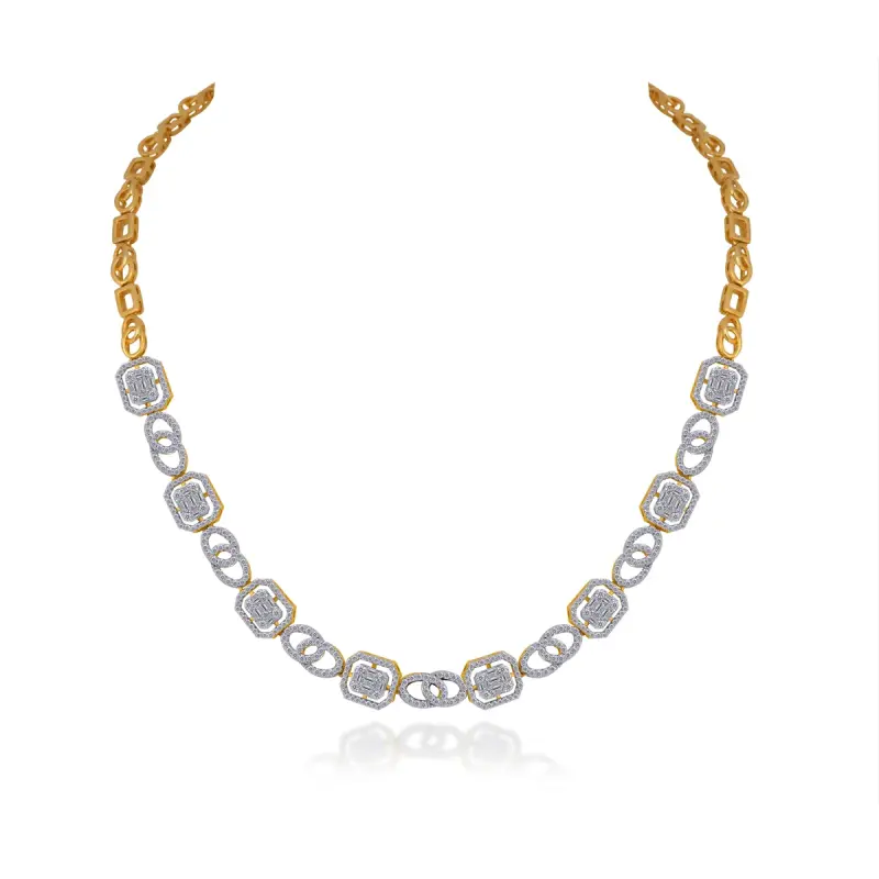 Gorgeous necklace lance